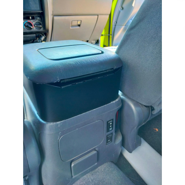 Cubibox per Toyota 90-95 senza vassoio interno