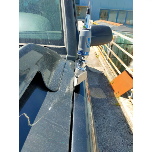 Fender antenna mount Discovery 1-2